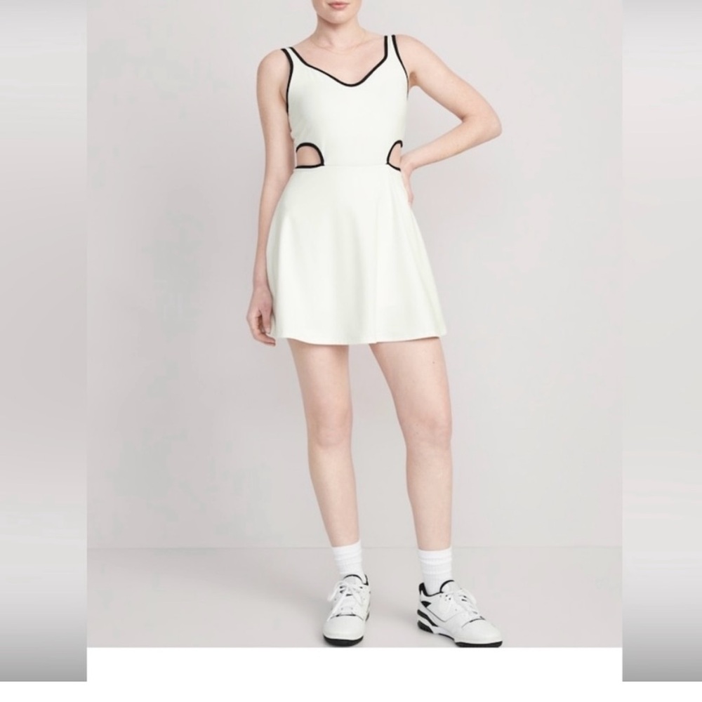 Elegant White Cut-Out Dress